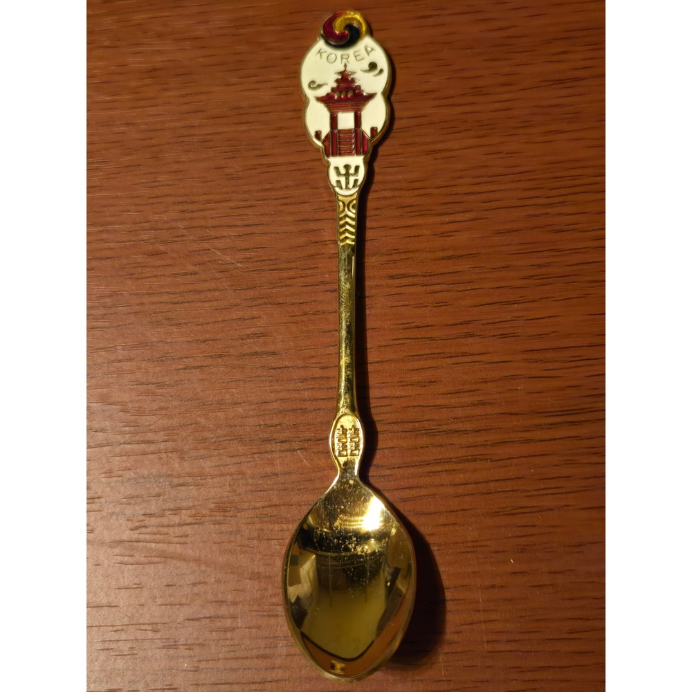 Vintage Korea Souvenir‎ Spoon 18K Gold Filled Enameled Pagoda Crest Collector